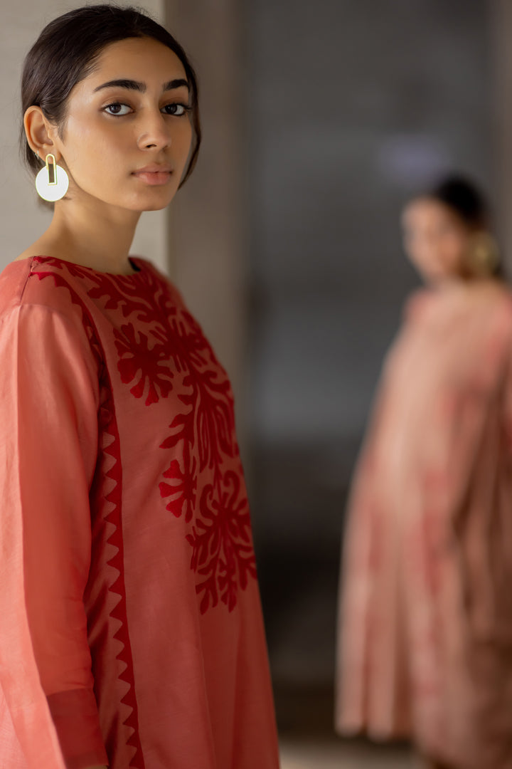 PALATIAL CIRCLE STUDS