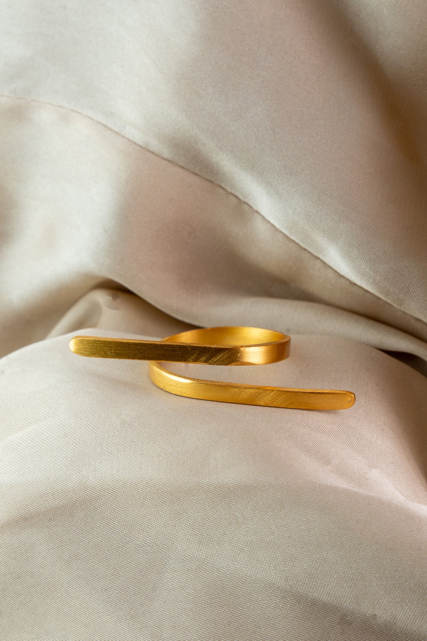 TWIST BAND