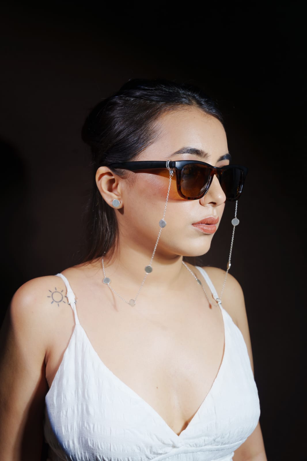LUMINA SPECTACLE CHAIN