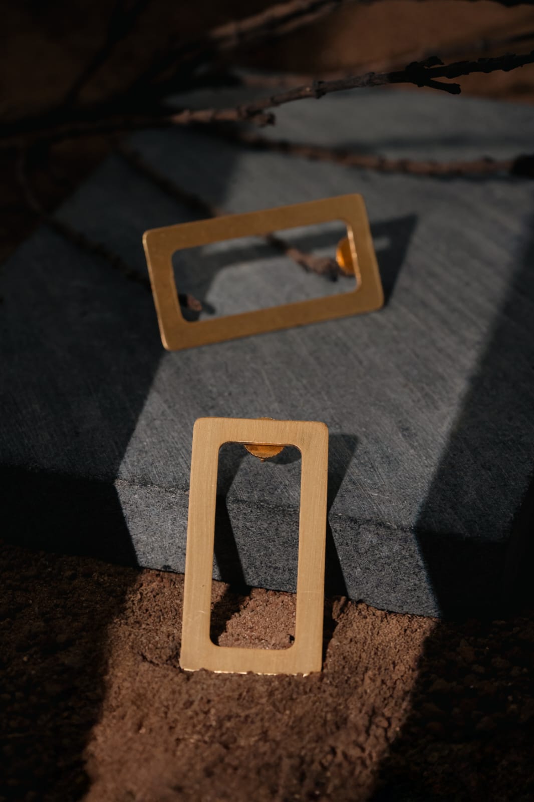 FRAME STUDS