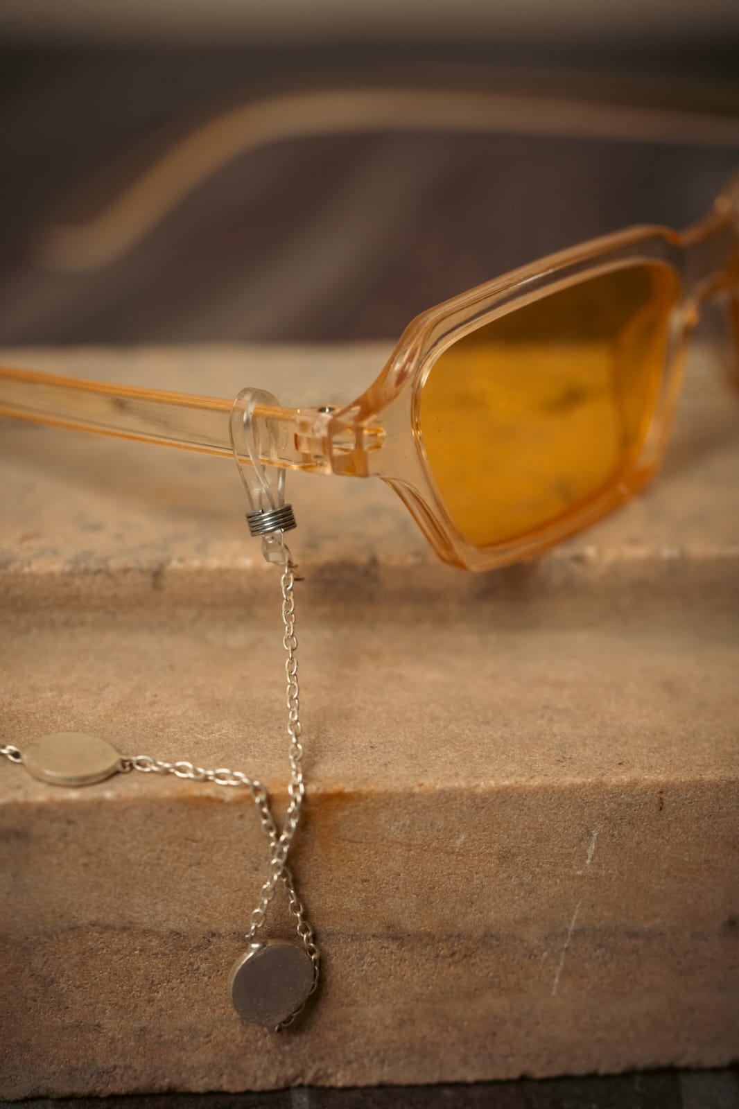 LUMINA SPECTACLE CHAIN