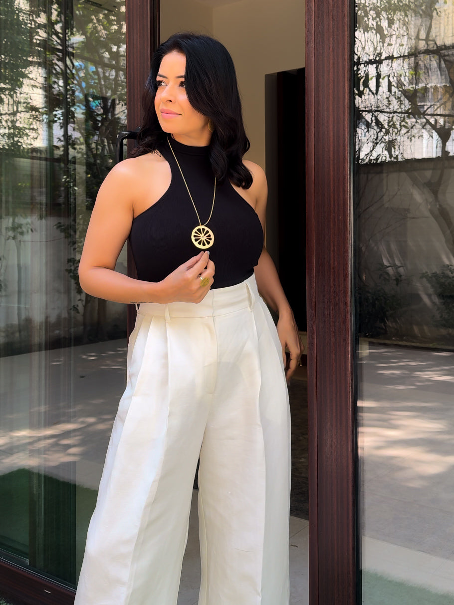 LEMON-RIND NECKPIECE