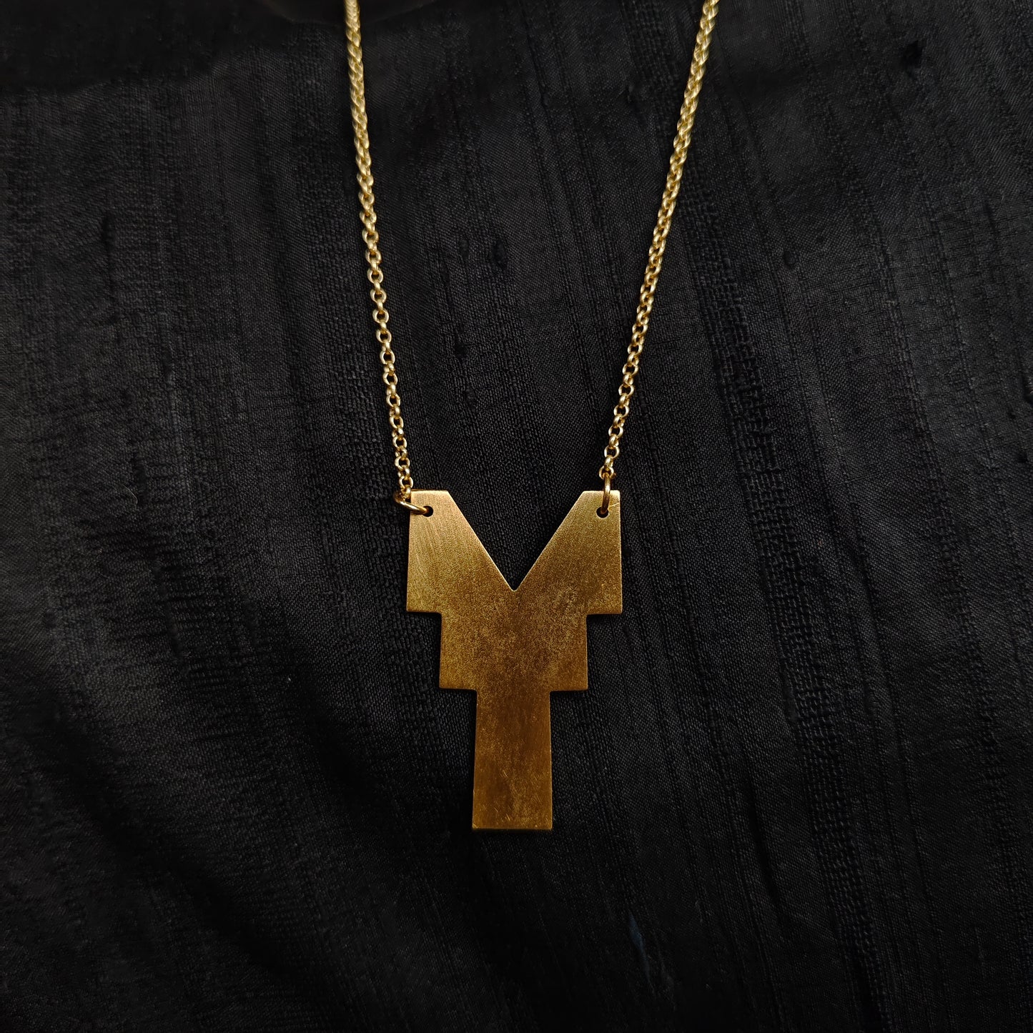 ABSTRCT PENDANT