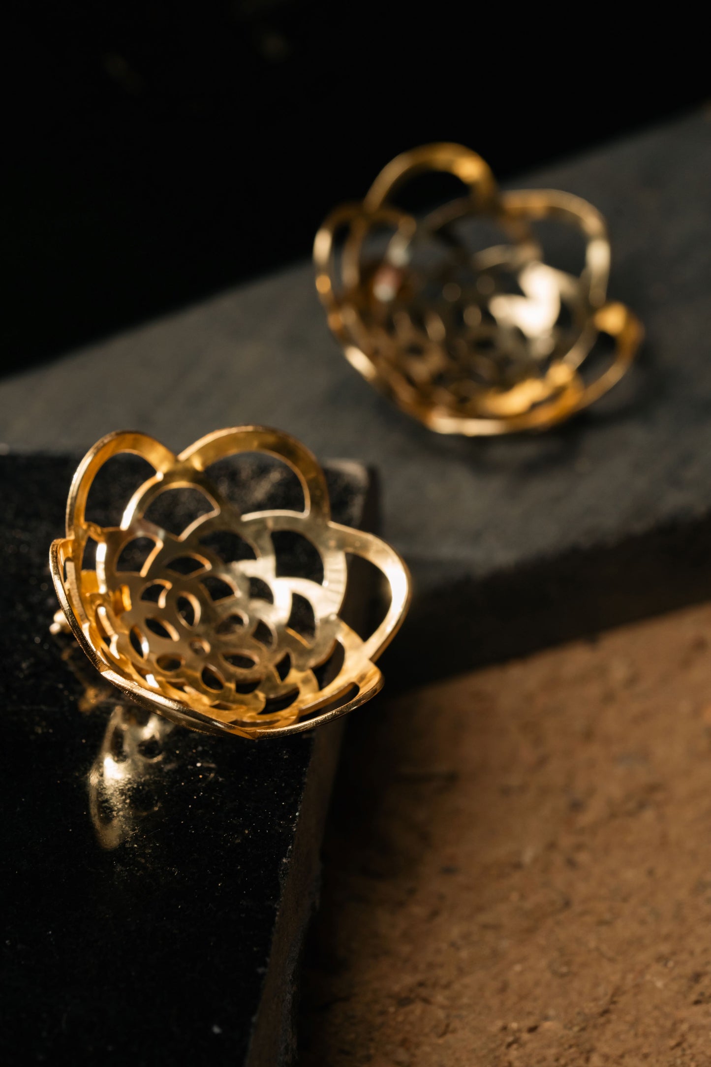 LUXE BLOOM STUDS