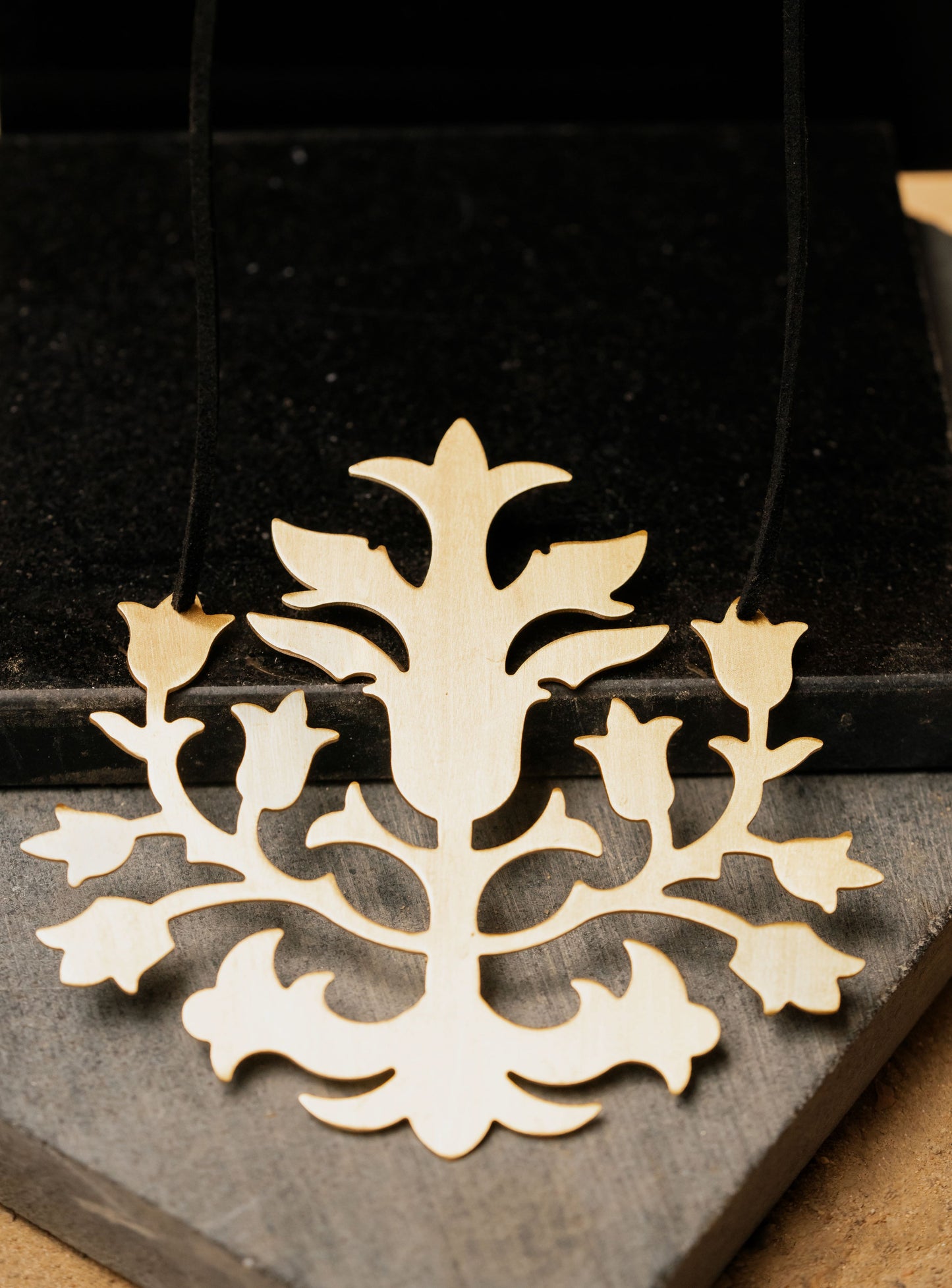 TREE OF LIFE NECKPIECE