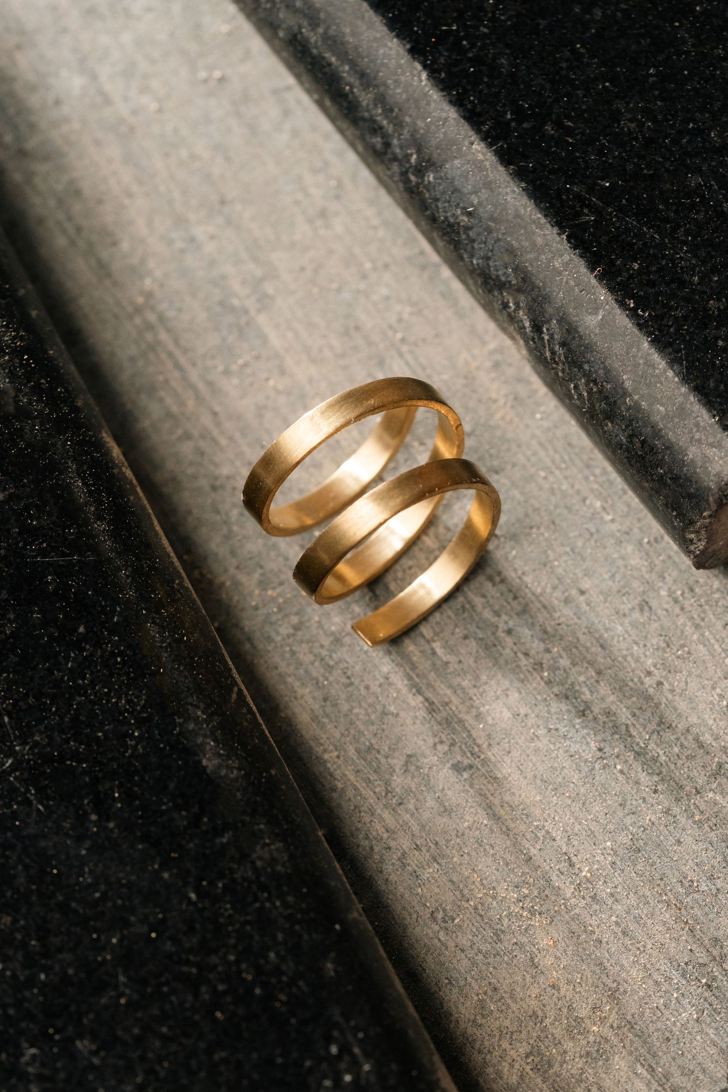 COILED RING