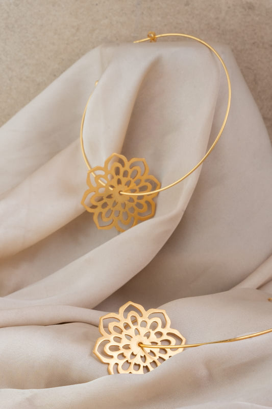 BLOOM ORBIT HOOPS