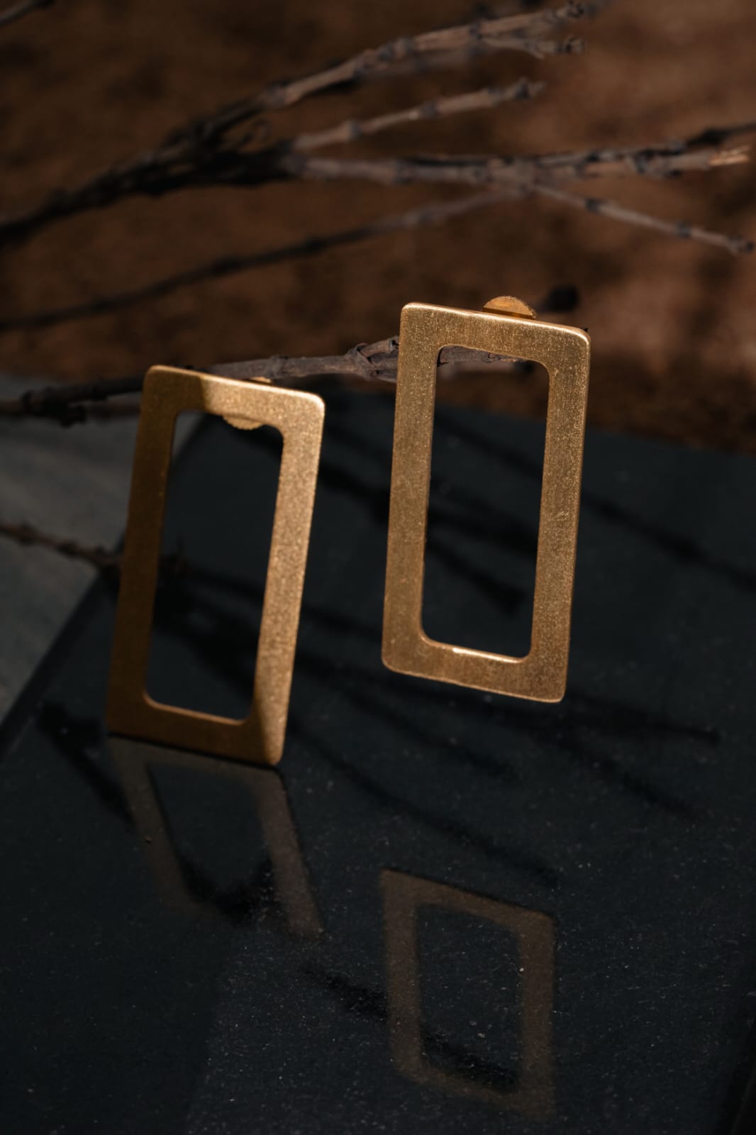 FRAME STUDS
