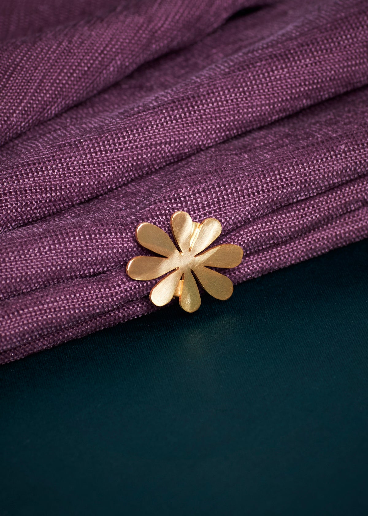 PETALFORM BROOCH