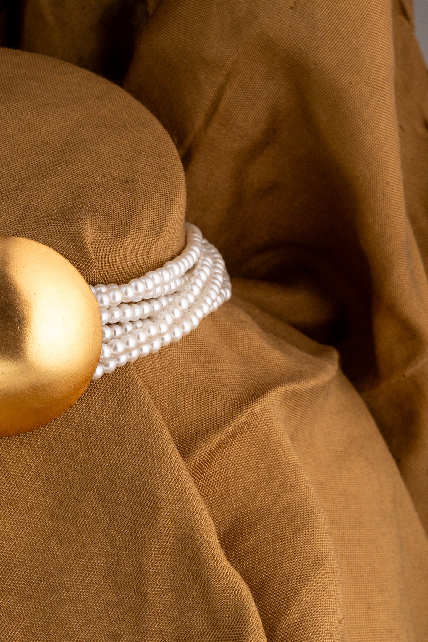DOME CHOKER