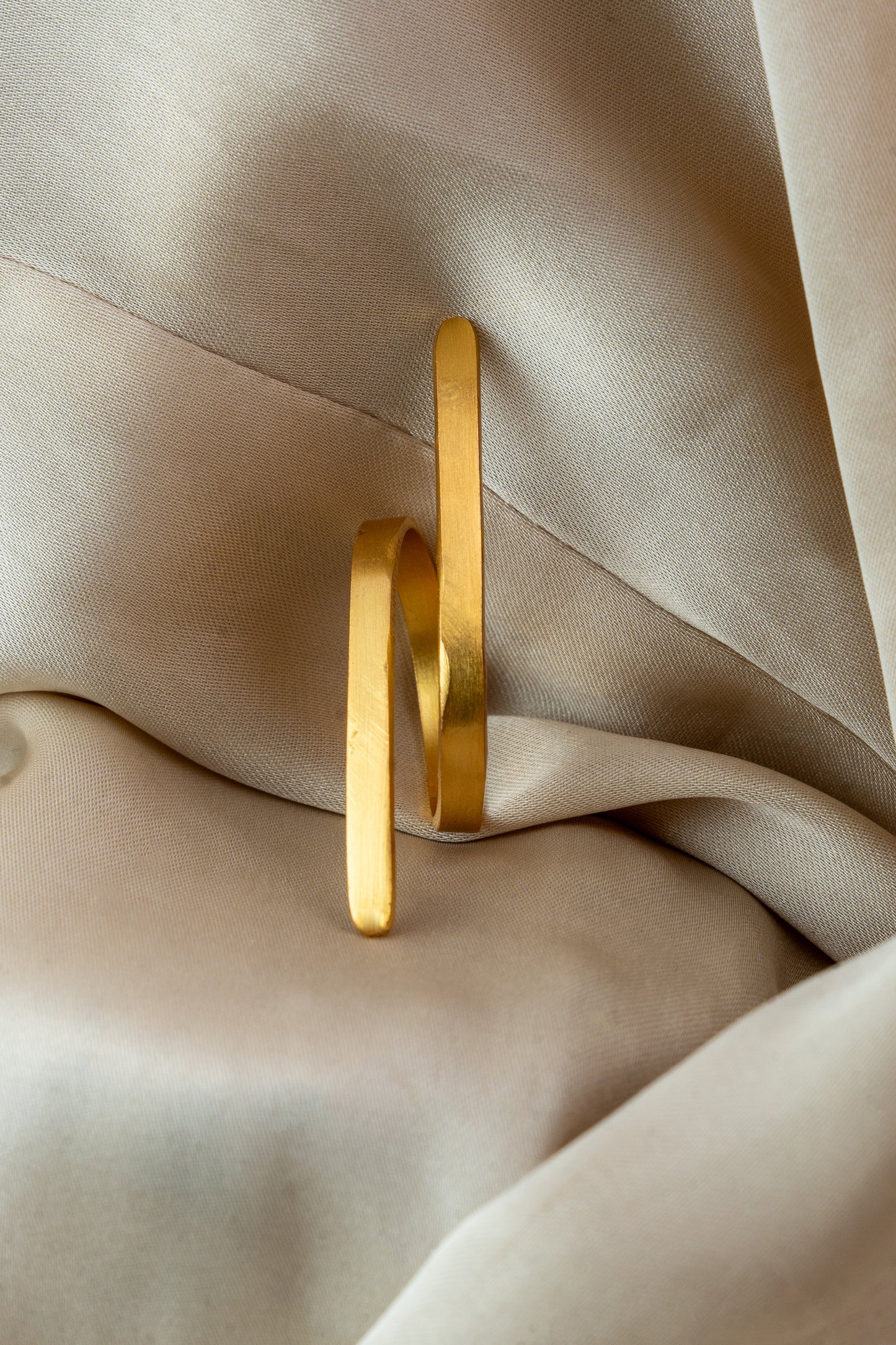 TWIST BAND
