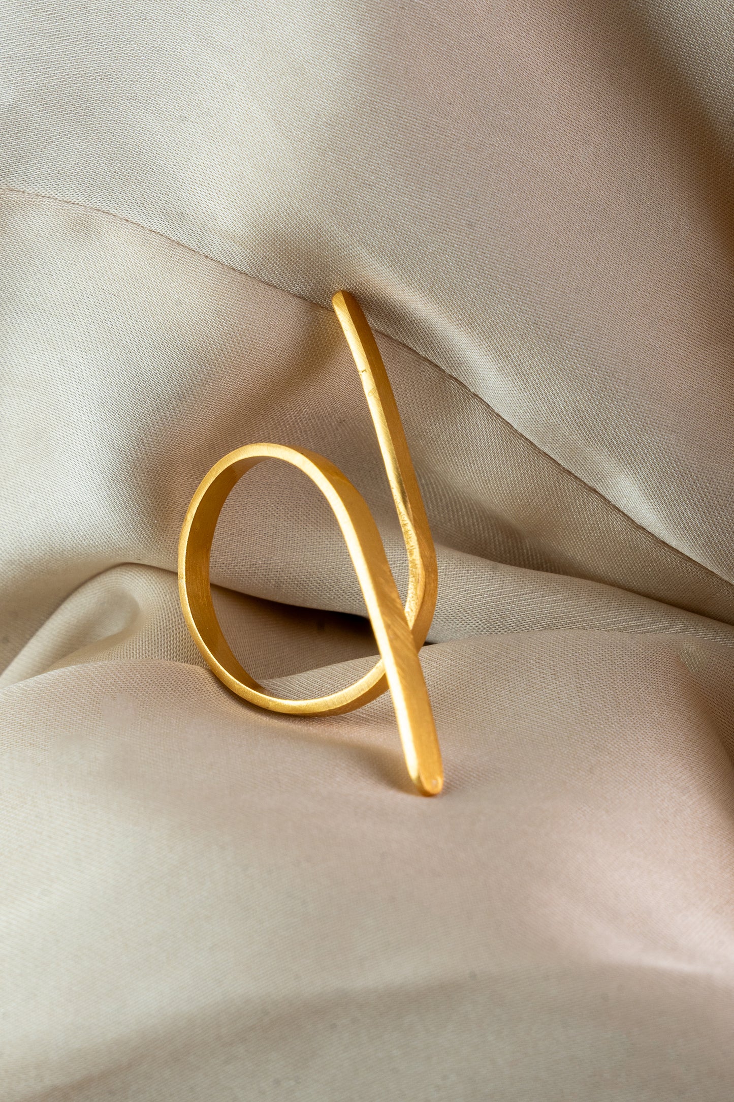 TWIST BAND