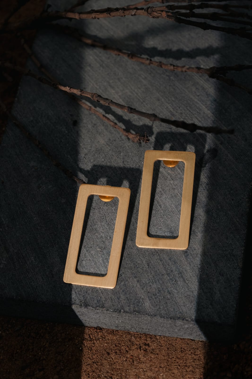 FRAME STUDS