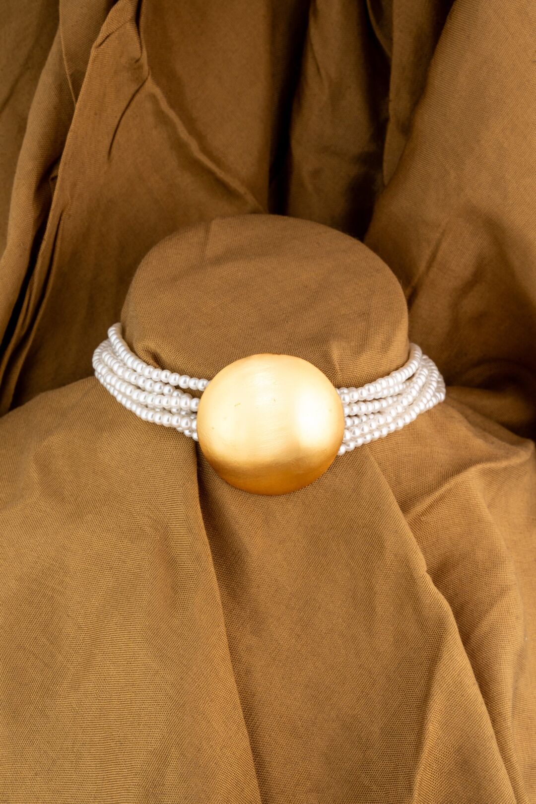 DOME CHOKER