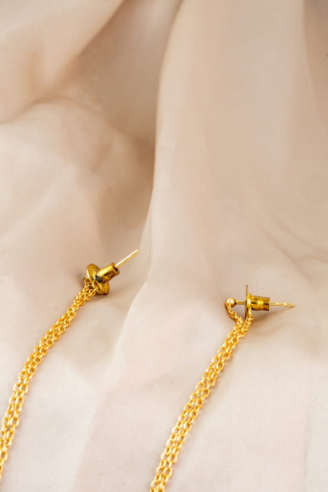 LINK DROP EARRINGS